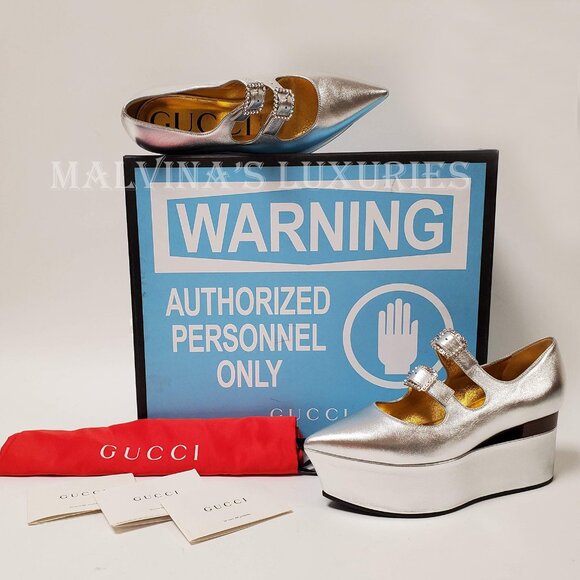 GUCCI SHOES SILVER LEATHER CUT OUT WEDGE PUMP CRYSTAL BUCKLES - Picture 2 of 13